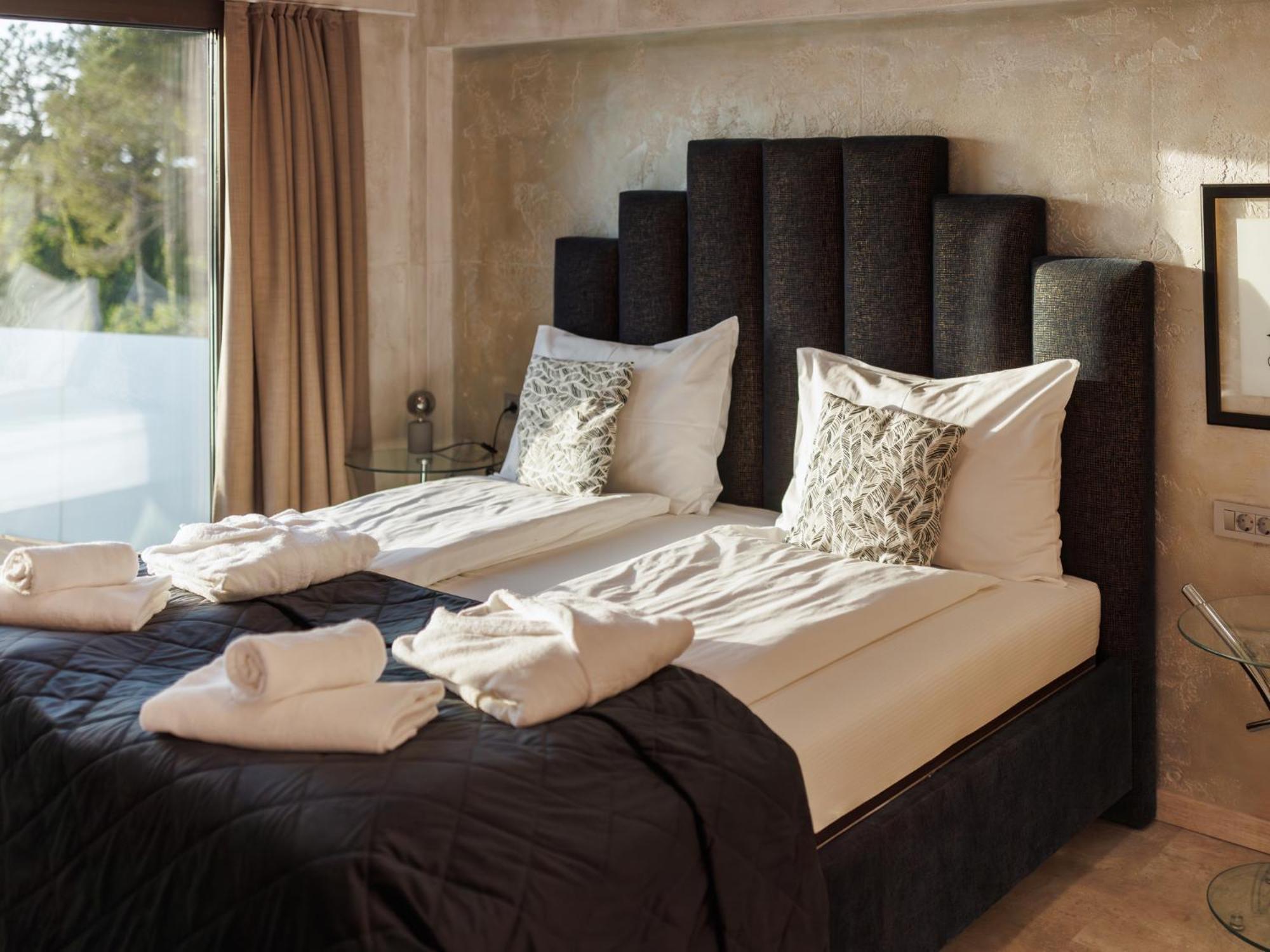Wine Paradise - Glamping Resort Marezige Exterior foto
